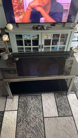 FREE COFFEE TABLE