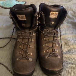 Hiking Boots OBO