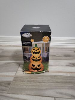 Pumpkin 3 stacked inflatable