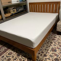 Full Size Wood Platform Bed Frame 