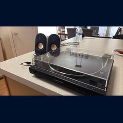 Audio Technica Lp60x Record Player With Speakers and Albums