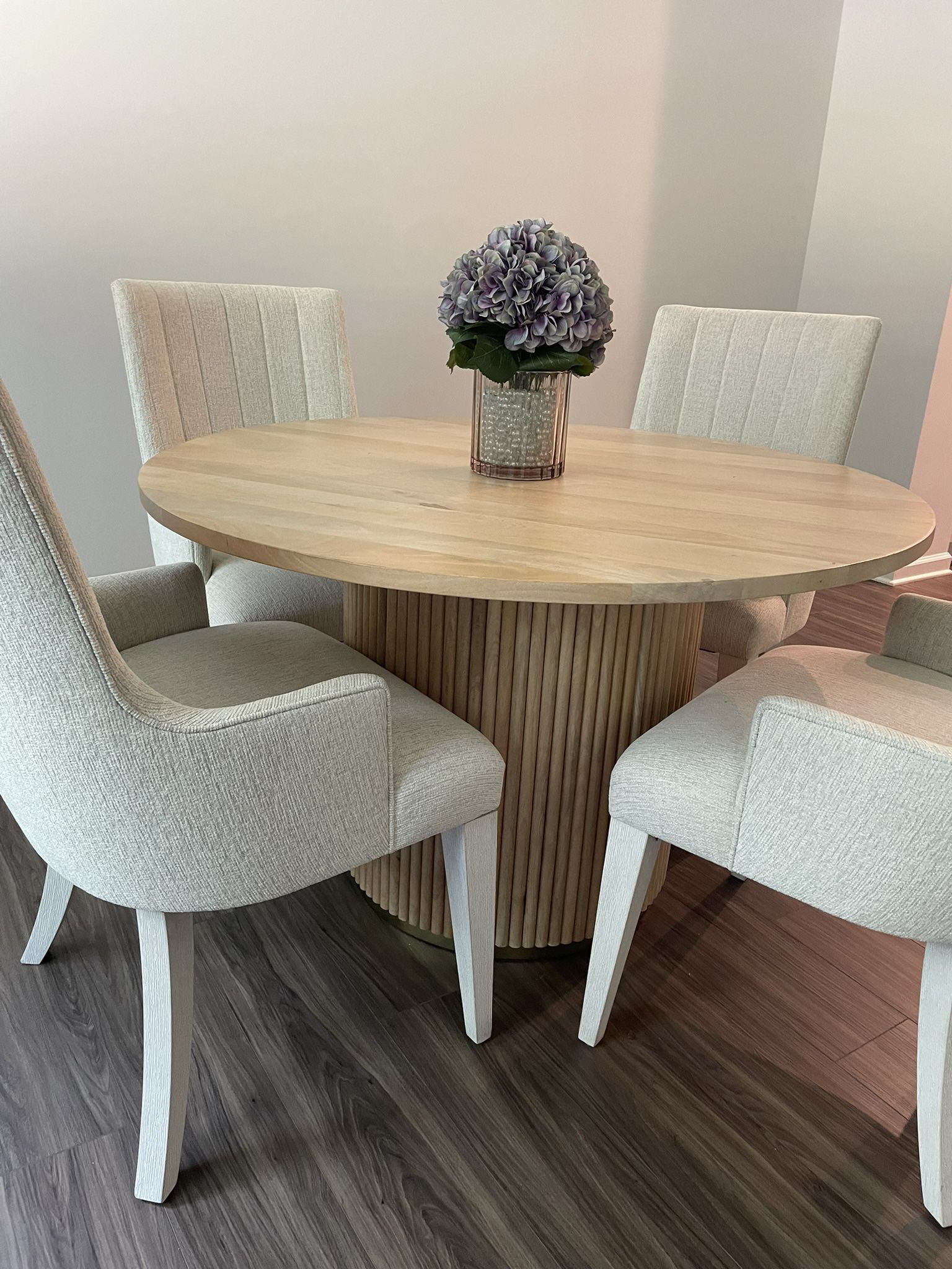 Wood Round Dining Table