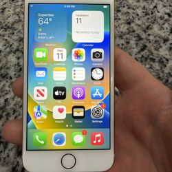 Apple iPhone 8 Rose Gold Looks Brand New and unlocked For Any Carrier!