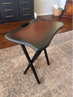 TV tray set