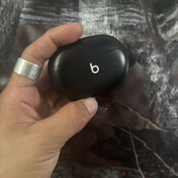 Beats Studio Buds