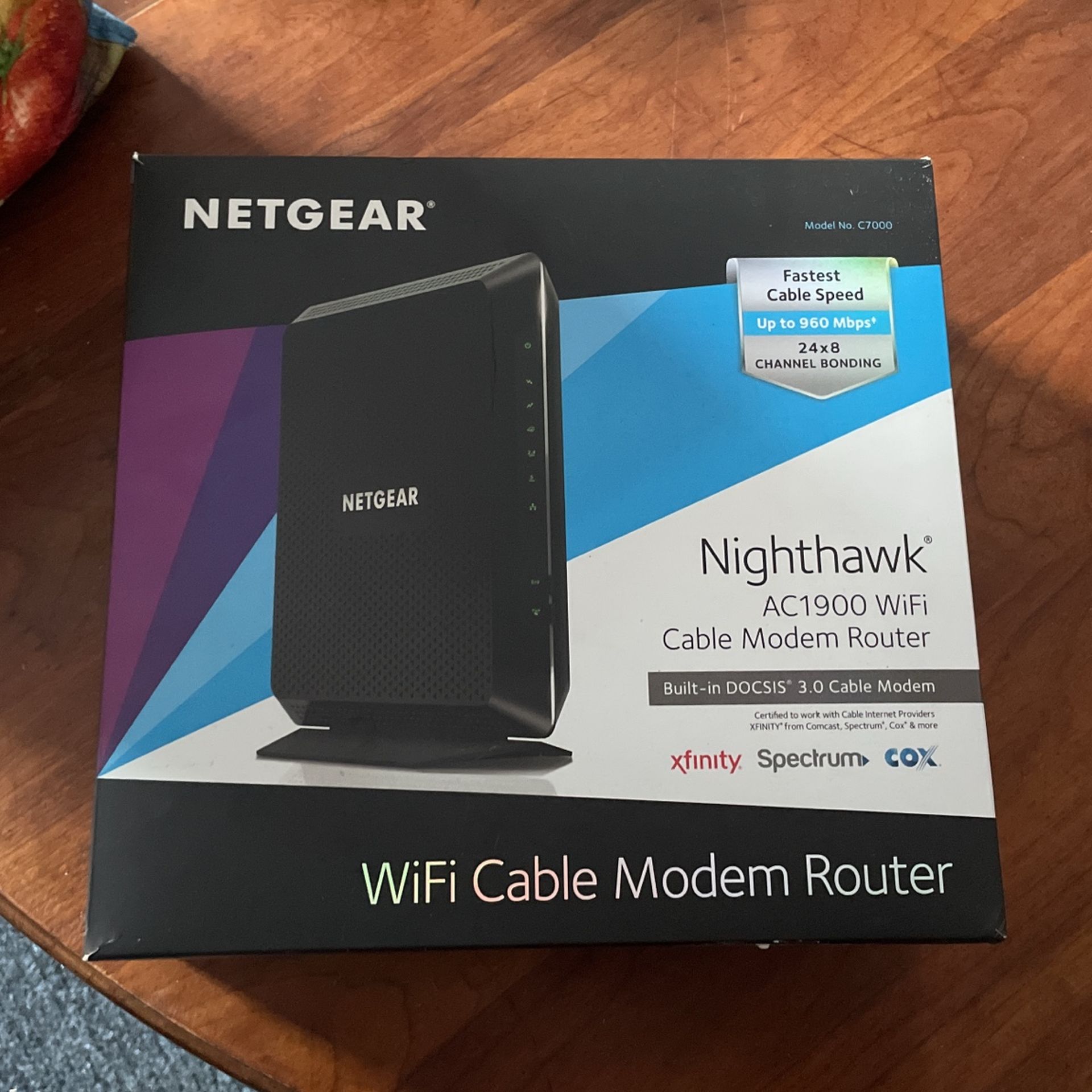 Netgear Nighthawk AC1900 WiFi Cable modem  Router 