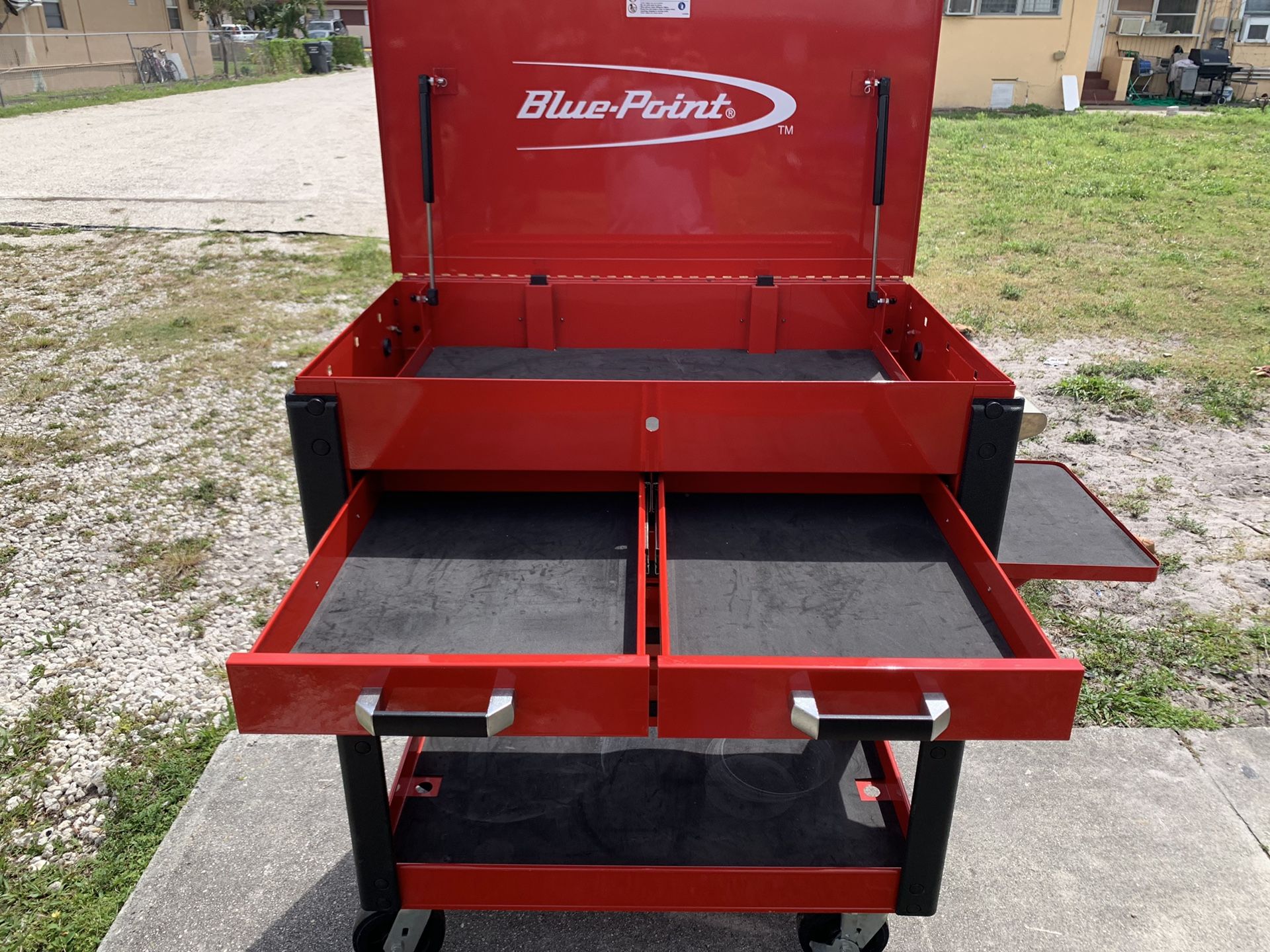 Snap-On Blue Point Tool Cart KRBC50TB