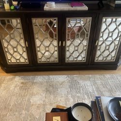 Solid Heavy Wood Buffet/sideboard With Gold Frame Mirror Detail 
