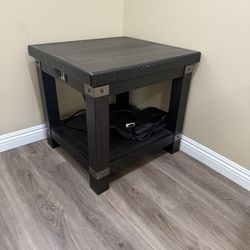 Corner Table