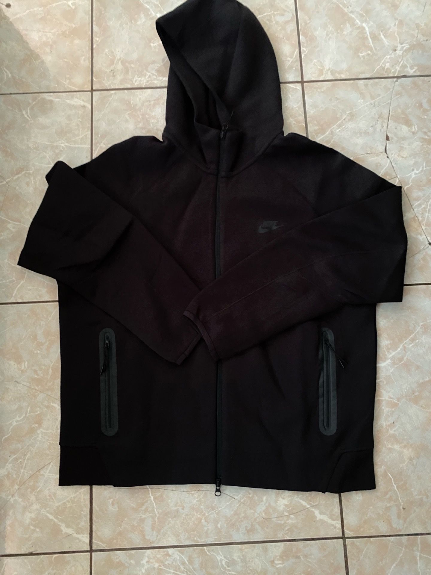 Black Nike Tech XXL