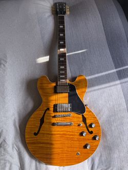 Gibson ES-335 Honey Amber Figured BRAND NEW