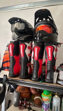 Motocross boots