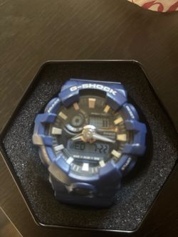 Casio G-shock watch comes with box