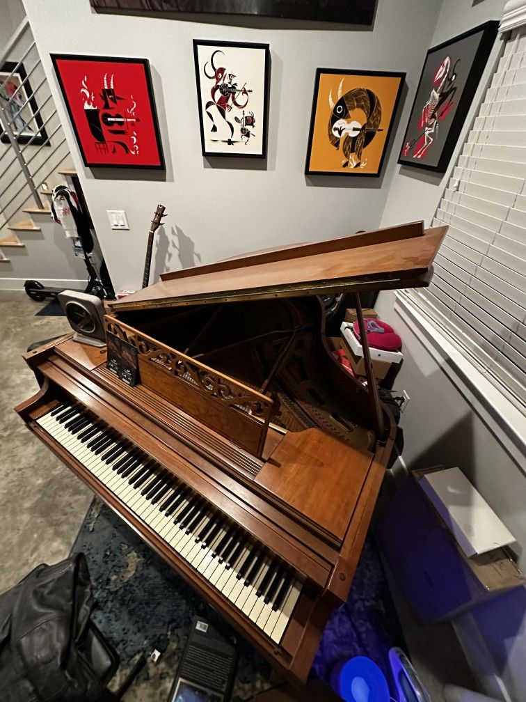 Baby Grand Piano 1975 Kohler & Campbell