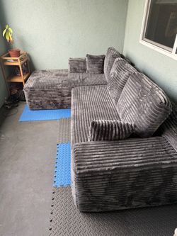 Gray L-shaped boneless couch sectional