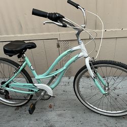 aluminium bike evryting work good tires size 26