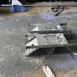 2 Havahart Traps