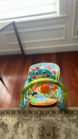 Baby Gym,play mat with musical piano,working perfect,like new.