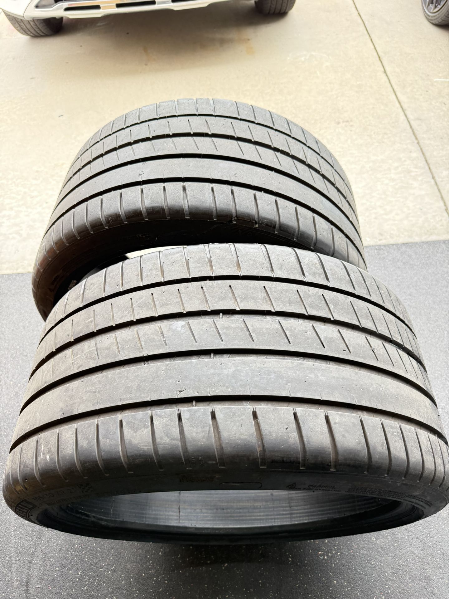 Pair of Michelin Pilot Sport 4S 305/30/21 tires  305 30 21  Takeoffs from Porsche 911 992.2  Tesla S AUDI