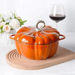 Pumpkin-Shaped Enameled Cast Iron Dutch Oven