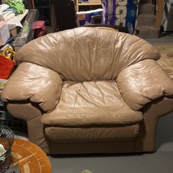 Wide Large Leather Chairs 