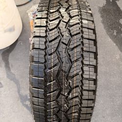 Tire 275/65R18
