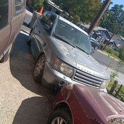 07 Land Rover Needs New Air Bags On Four Corners TLC 25,000  Obo