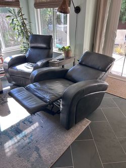 Set of two gray Leather electric recliner chairs