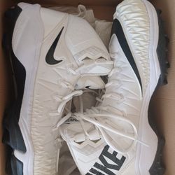 Men's Size 14 Football Shoes 