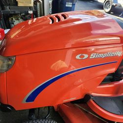 SIMPLICITY CONQUEST TRACTOR / MOWER