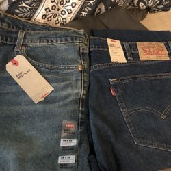 2 Levi’s Jeans (38x 29-30)