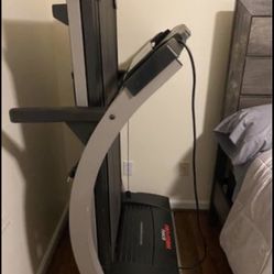 Pro Form Treadmill (barley Used/ Like New)