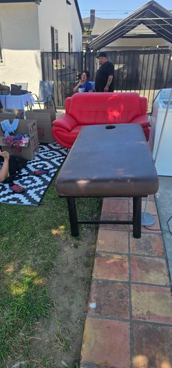 Massage table forsale