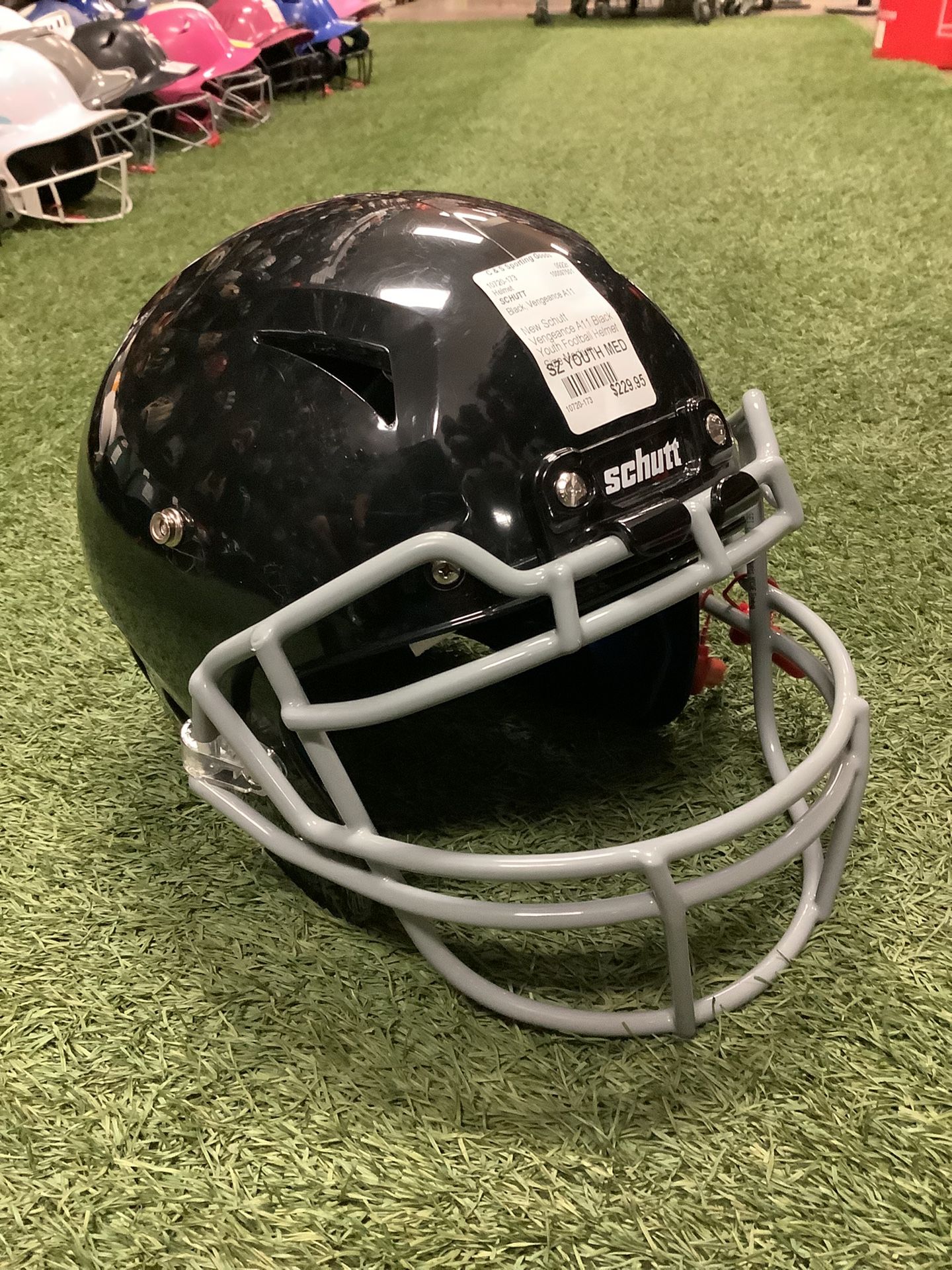 New Schutt Vengeance Pro A11 Black Youth Medium Football Helmet SKU