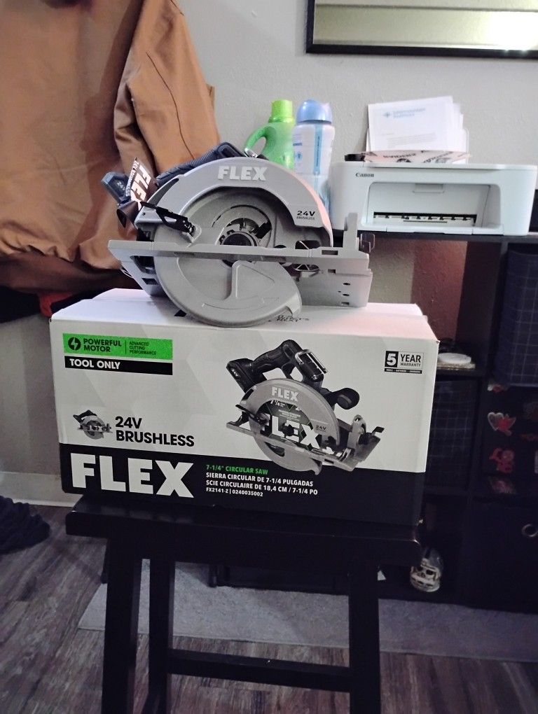 Flex 24 Volt Brushless Circular Saw Tool Only