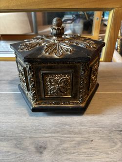 Brown Vintage Trinket Box