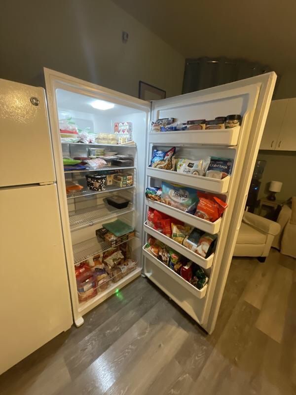 22 Cubic Feet Freezer