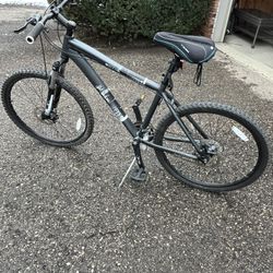 Diamondbacks Bike 26” Multi Speed; Great  Condition. $150