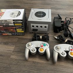 Silver GameCube /w 10 Games