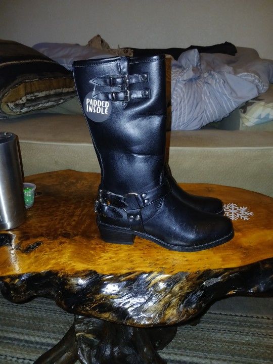 Leather Like Ladies Boots