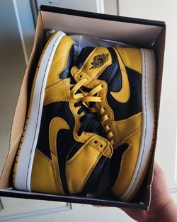 Nike Air Jordan "Pollen" Size 9