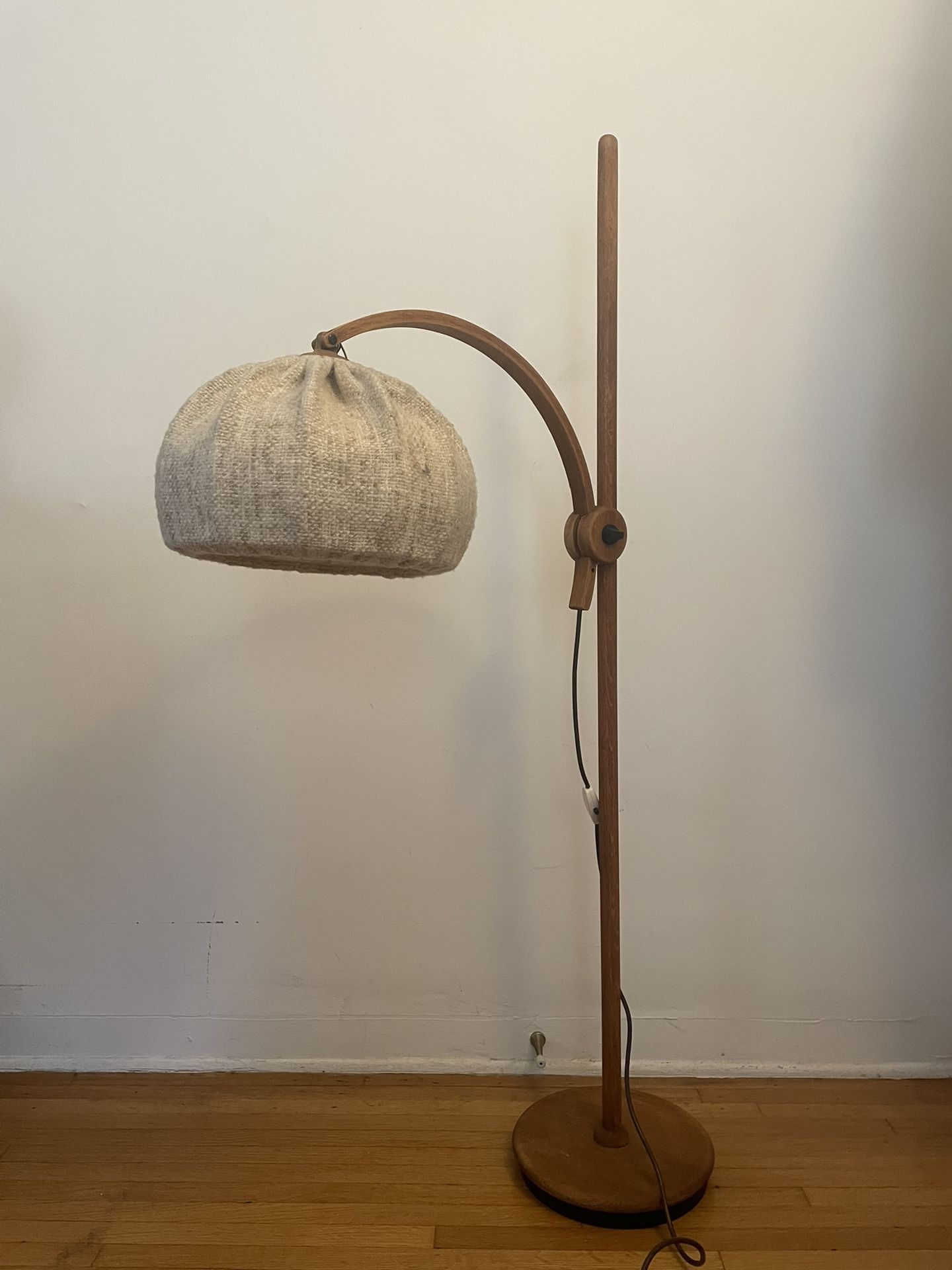 DOMUS Vintage MCM Floor Lamp