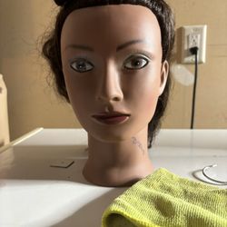 Mannequin Heads