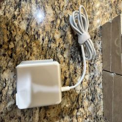 Apple Mac/Tabelt Charger 