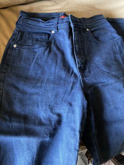 2 Pair Gloria Vanderbilt Jeans