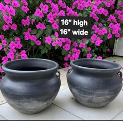 Clay pots