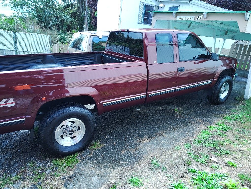 Chevy Silverado k2(contact info removed)