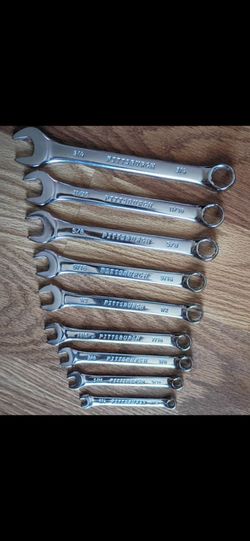 NEW SET OF TOOLS