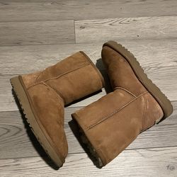 Ugg classic short ll boot