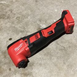 Milwaukee M18 oscillating tool